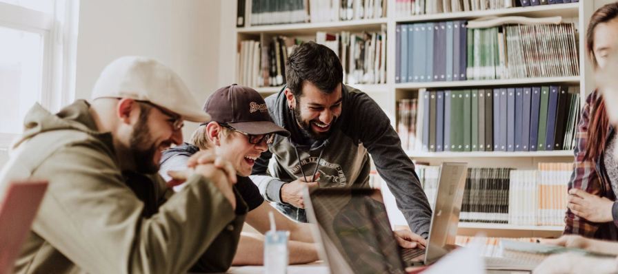 Cómo hacer curación de contenidos: el método académico y teológico