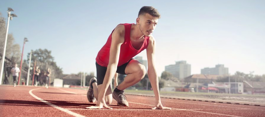 Diapositiva con aros olímpicos y preguntas para un juego grupal de integración juvenil