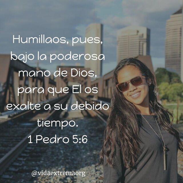 1 Pedro 5:6 (RVR1960)