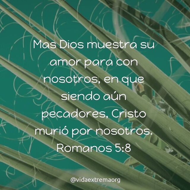 Romanos 5:8 (RVR1960)