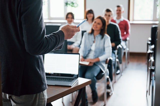 AhaSlides: Cómo hacer presentaciones interactivas con tu público 2 crear presentaciones interactivas