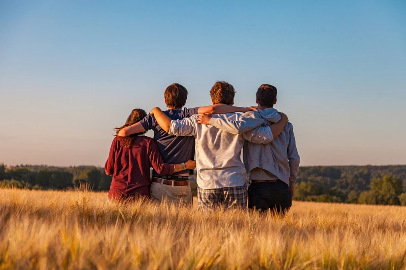 Los beneficios de la oración en grupo